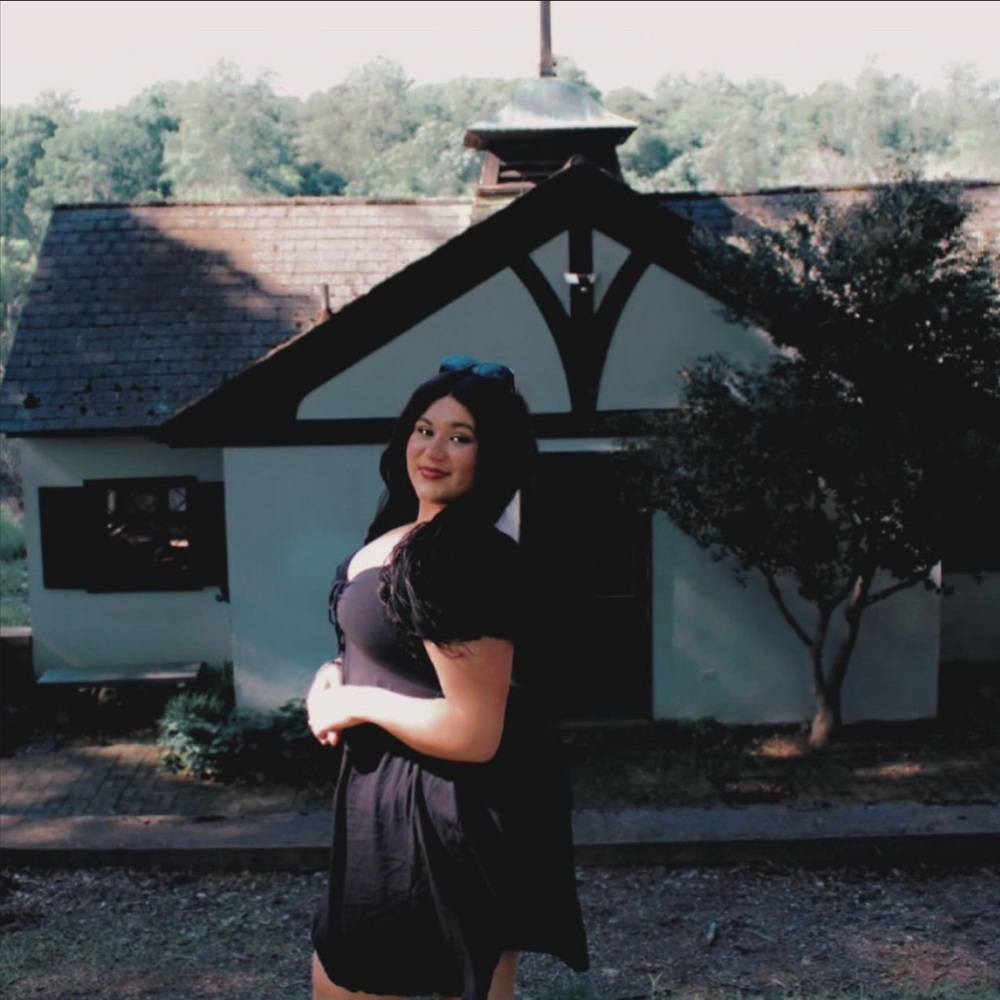 Meet your Posher, Isabella